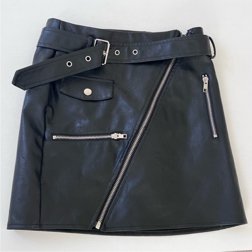 Black Mini Skirt with Zipper Accents